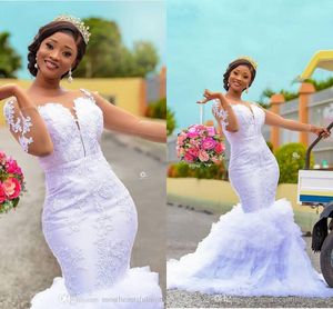 Abiti di sirena Africane Appliques a torro Sheer Norme maniche lunghe Cristalli di perline da sposa più taglia da sposa abiti da sposa