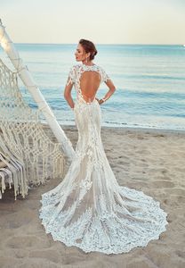 2019 Eddy K Suknie ślubne Mermaid Jewel Neck pusta z tyłu koronkowa aplikacja Sweet Train Beach Wedding Sukni