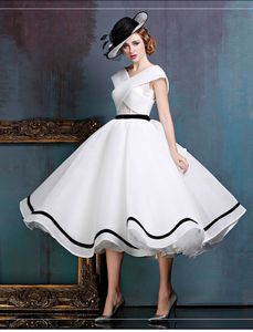 Czarno-biała zabytkowa herbata Krótkie suknie ślubne Nowe A-line nieformalne proste suknie ślubne 50s 60s 2020 Custom Made