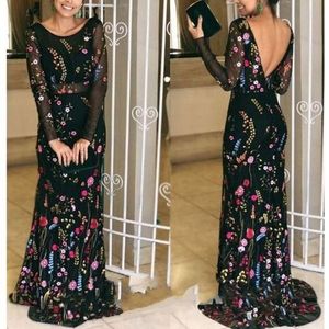 2019 Designer Print Prom Evening Dresses Billiga med illusion Långärmar V Open Back African Women Formal Dress Party Special Endan