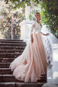 Romantisk 2019 spets rosa bröllopsklänning högkvalitativ djup v-hals tulle brudklänning anpassad plus storlek