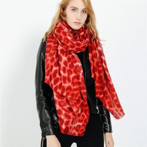 Wholesale-Autumn and winter leopard print cashmere warm thick ladies scarf shawl wholesale