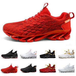 2021 Försäljning Män Running Skor Triple Black White Red Fashion Mens Trainer Andas Runner Sport Sneakers Storlek 39-44 Tjugo Sex