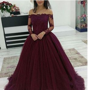 Cheap Quinceanera Ball Gown Dresses Burgundy Off Shoulder Lace Applique Long Sleeves Puffy Party Dresses Plus Size Prom Evening Gowns