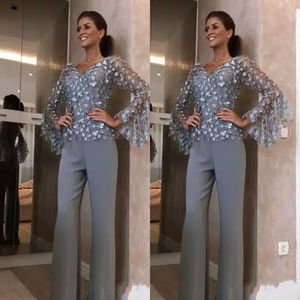 Elegant Silver Grey Lace Mother of The Bride Pant Suits For Wedding Groom Dress 3D Floral Applique Long Sleeve Formal Evening Outfit Garment