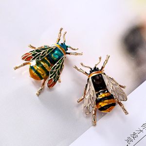 Vintage Bee Brooch Corsage Fashion Enamel Pins For Woman s Accessories Antique Wing Insect Badges Animal Icons Brooches