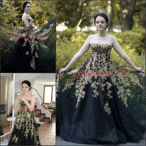 Charming Black Gothic Wedding Dresses Sweetheart Tulle A-Line Gold Applique Bride Ball Arabic Bridal Plus Size Gown Vestido de novia Formal