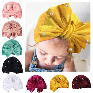 Velvet Baby Girl Pearl Design Bowknot Elastic Hattar Turban Cap Söt Soft Spädbarn Hårtillbehör Babyfotografi 11Kolor