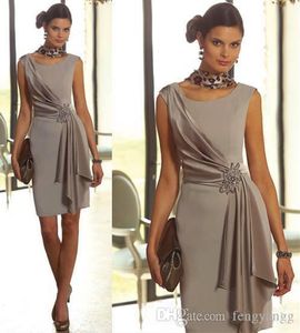 Modest Plus Size Short Mother Of The Bride Dresses Sheath With Scoop