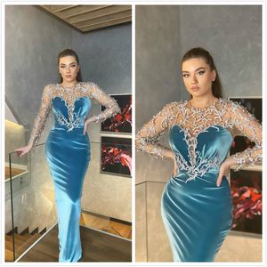 2020 아랍어 아소 에비 블루 고급스러운 섹시한 이브닝 드레스 파란색 크리스탈 댄스 파티 드레스 벨벳 공식 파티 두 번째 리셉션 가운 zj220
