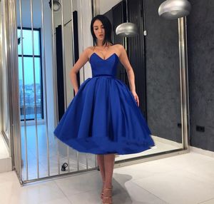 Royal Blue Homecoming Dresses 2019 Ny En Linje Sweetheart Knä Längd Juniors Sweet 16 Graduation Cocktail Party Gowns Plus Size Custom Made