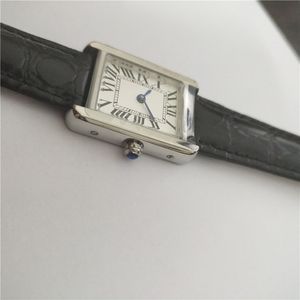 ホット販売新しいファッション女性腕時計スチールシルバーケースホワイトダイヤル男性女性腕時計クォーツ時計 053 送料無料