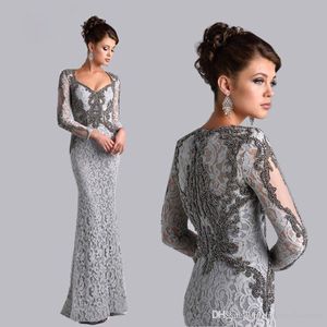 Elegant Scoop Neck Lace Mother Of The Bride Dresses 2019 Long Sleeves Beaded Stones Floor Length Mother ' s Evening Party Dresses BC1709