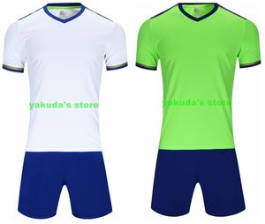 Anpassade män 2019 Fotboll Soccer Jersey sätter Jersey med Shorts Soccer Wear Mäns Mesh Performance Design Dina egna skjortor uniformer