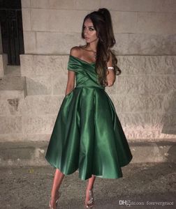 2019 Billiga med Pocket Cocktail Dress Sexig Off Shoulder Semi Club Wear Homecoming Party Gown Plus Size Custom Make