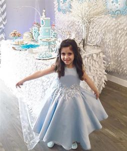 2019 ljusblå blomma flicka klänningar med spets applikationer besättning ärmlös tjej paken klänningar te längd baby formell fest klänning