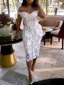2019 New Arrival Sheath Short Lace Wedding Dresses Off the Shoulder Knee Length Fit Women Bridal Gowns White Champagne Reception Dress