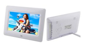 デジタルフォトフレーム7インチTFT LCDワイドスクリーンデスクトップデジタルフォトフレームガラスフォトフレーム小売PCKAGE