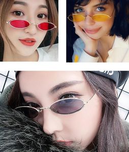 Quadro Atacado-Fashion Mulheres Oval Sunglasses pequenos copos Senhoras Retro Sun Vidro New