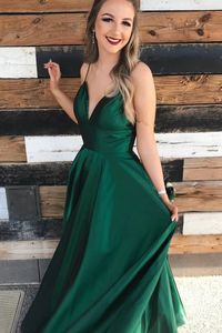 V simples Neck verde esmeralda Prom Dress com Low Back