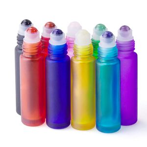 10 Stück Farbe Mattierte ätherische Öle Flasche Edelstein Roller Flasche mit natürlichen Kristallsteinen Roller mit Holzmaserung Deckel P237