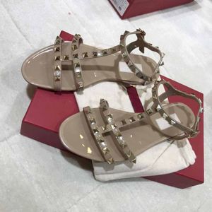Hot Sale-Fashion Luxury Woman Designer Sandals Rivets Big Bowknot Summer Beach Sandalias Femininas Sandale Flat Jelly Sandals Size 35-40