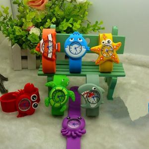 Moda Slap Watch Oceano Série Animal Kid Relógios De Pulso Cravo Caranguejo Tubarão Dolphin Fish Snap Clock Silicone Candy Quartz Relógios