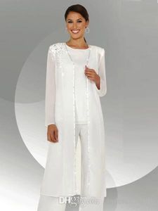 2019 New Elegant White Chiffon Long Sleeves Mother of the Bride Pant Suits With Long Blouse Sequins Beaded Mother of Groom Pant Suit