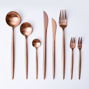 Rose Gold Dinnerware Set Porslin Gaffel Kniv Sked Matt Västra Metall Rostfritt Stål Middag Konst