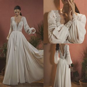 Long Sleeve A Line Wedding Dresses Deep V Neck Appliques Chiffon Plus Size Wedding Dress Sweep Train Robes De Mariée