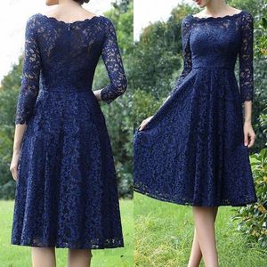 Fall 2019 New Design Mother of The Bride Dresses with Sleeve Scalloped Boat Neckline A Line Knee Length Blue Lace Wedding Guest Dress