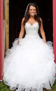 Pakistani White Strapless Crystal Sweetheart Wedding Dress with Pearls Cheapest Bohemian Ruffles Ball Gown Wedding Dress