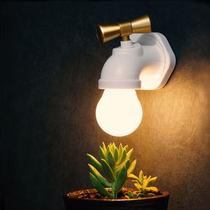 Rubinetto creativo Luci notturne Ricarica USB Controllo vocale Induzione Lampada da comodino Camera da letto Corridoio Portico Scala Lampada da parete a LED