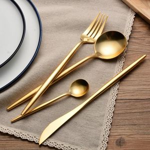 KuBac 2017 New 24Pcs/set Golden Leon Top Stainless Steel Steak Knife Fork Party Cutlery Dinnerware Set Dining appliance C18112701