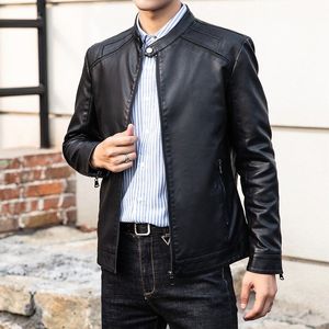 Najnowszy projektant mody Marka O-Neck Mężczyźni Kurtki Solidna Mężczyźni Bombowiec Kurtka Baseball Odzieży Odzieży Coats Black White M-3XL