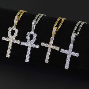 Hip Hop Cross Diamonds Pendant Halsband för män Kvinnor Gåva Lyx halsband Smycken Guldpläterad Koppar Zircons Kubansk länkkedja