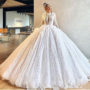 Vestidos de casamento vestidos de bola com penas apliques lantejoulas mangas compridas vestidos de nupcial vestidos de fechadura pescoço de pescoço varredura de trem vestes de mariée