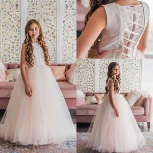 Neuestes Ballkleid Blumenmädchen Juwel Halshülse Tüll Spitze Applikat Ruched Hochzeitskleid Knöchel Länge Mädchen Geburtstagsteil