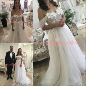 Perfekte schulterfreie Blumen-Hochzeitskleider, Garten-Tüll, handgefertigte Blume, Vestido de Noiva, Übergröße, arabisches Brautkleid, Ball-Land-Braut