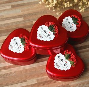 Hjärtformad Tinplate Candy Box med lavendel Flower Fashion Presentkartonger för romantiskt bröllop favoriserar gratis frakt