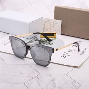 Wholesale-High quality polaroid resin film polaroid cat lens with TR lightweigh foot silk, fashion trend sunglasses, suitable for both me