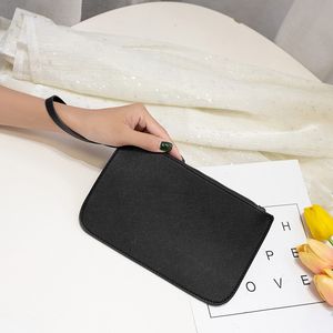 Designer Kvinnor Plånbok Märke Lång Svart Plånböcker Hållare Armband Telefon Myntpåsar för damer Korthållare Klassisk dragkedja Pocket Fashion Clutch Bag 888AP7