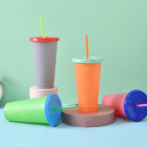 Sommar tumblers kreativ vatten kopp kallt tumbler miljöskydd PP Materialtemperatur Känslig Plastfärg Ändra halm