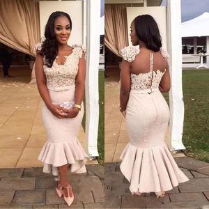 Sexy African Blush Pink Mermaid Bridesmaid Dresses V Neck Lace 3D Appliques Button Back High Low Plus Size Maid Of Honor Gowns