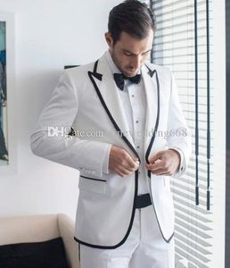 Handsome White Groomsmen Peak Lapel Groom Tuxedos Men Suits Wedding/Prom/Dinner Best Man Blazer(Jacket+Pants+Tie) AA265