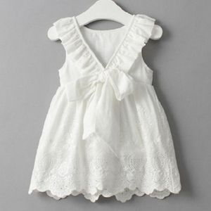 Tjejer vit båge ruffles ärmlös klänning backless klänningar sundress baby barn bomull blet bowknot pläterade klänningar