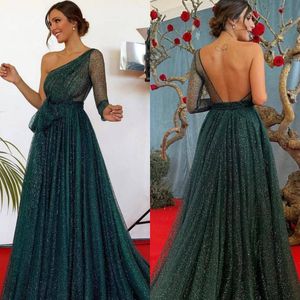 Charming Hunter Green Prom Dresses One Shoulder One Long Sleeve Sequined Tulle Backless Evening Gowns Sweep Train Dubai Arabic Formal Party Dress
