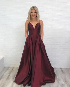 En Yeni Seksi Uzun Kırmızı Ucuz Gelinlik Modelleri Spagetti sapanlar Backless Derin V Yaka Basit Sweep Tren Formal Elbise Abiye Giyim Şık