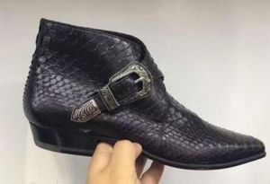 2019 Nuovi stivali con punta a punta stivali da uomo in pelle con stampa serpente stivali con fibbia moda uomo stivaletti scarpe con tacco basso