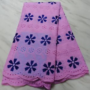 Pink-stoffe großhandel-5Yards pc Heißer Verkauf rosa afrikanischen Baumwollgewebe Blumenstickerei Schweizervoile trocken Spitze für Kleidung BC90